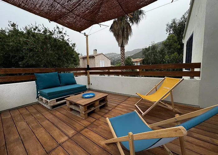 Casa 1 Km Ile Rousse 别墅